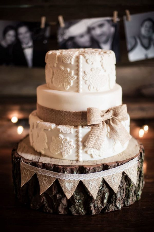 Rustic Wedding Cakes With Burlap
 30 Burlap Wedding Cakes for Rustic Country Weddings