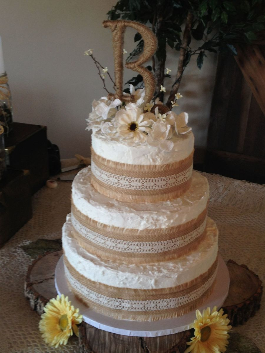 Rustic Wedding Cakes With Burlap
 Rustic Theme Wedding Cake Borders Are Burlap With Lace And