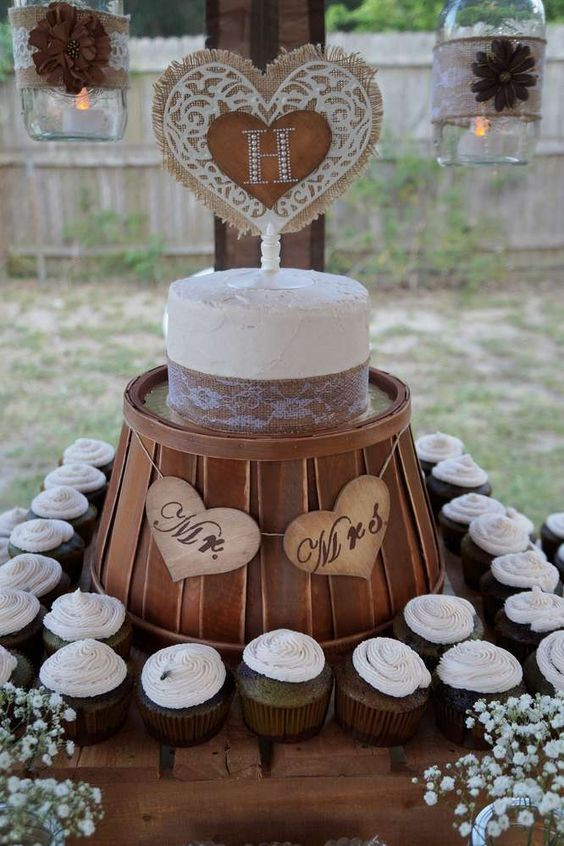 Rustic Wedding Cupcakes
 25 Amazing Rustic Wedding Cupcakes & Stands