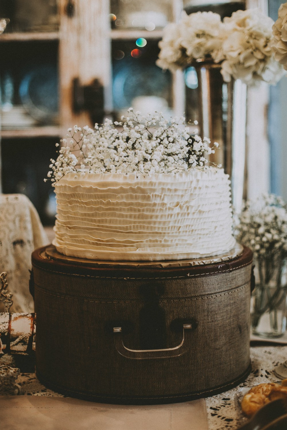 Rustic Wedding Shower Cakes
 vintage bridal shower