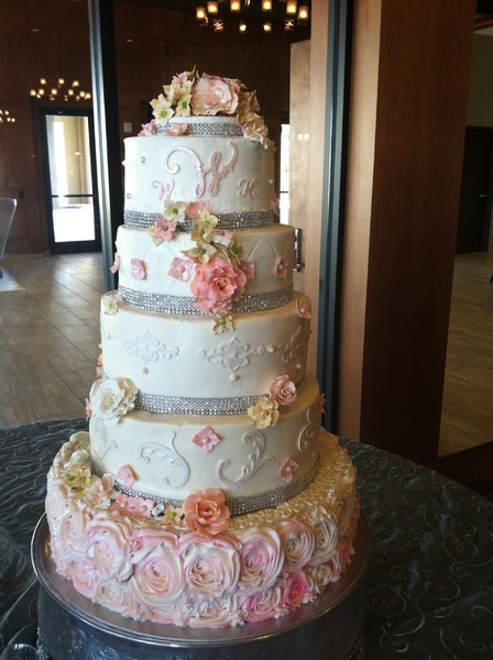 San Antonio Wedding Cakes
 Suzy Zimmermann Queen of Cake and Events San Antonio