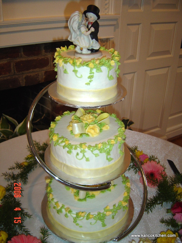 Separate Tier Wedding Cakes
 Separate tiered wedding cakes idea in 2017