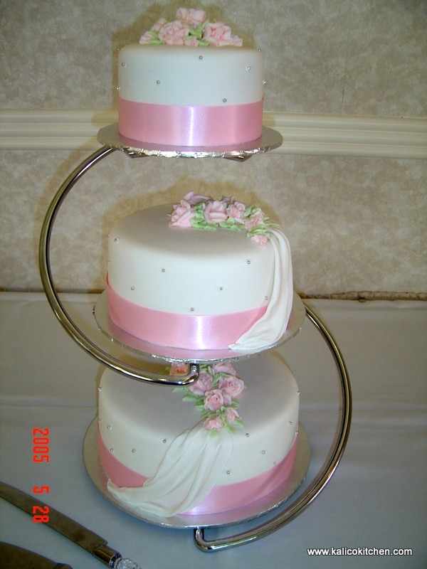 Seperate Tier Wedding Cakes
 Separate tiered wedding cakes idea in 2017