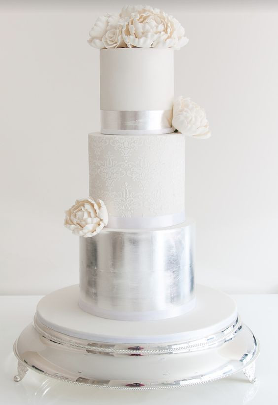 Silver And White Wedding Cake
 36 Trendy And Glam Metallic Wedding Cakes Weddingomania