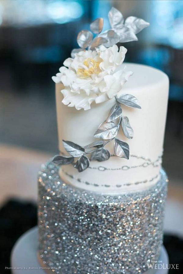 Silver And White Wedding Cake
 25 Gorgeous Beautiful Wedding Cake Ideas