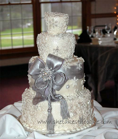 Silver And White Wedding Cake
 Stylish Silver Wedding Cake Designs