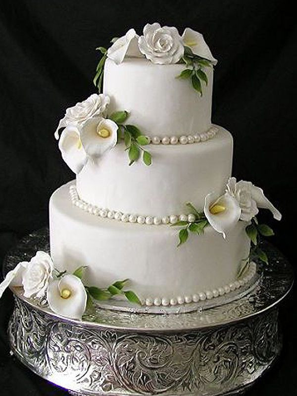 Silver Cake Stands For Wedding Cakes
 25 best Silver Round Wedding Cakes ideas on Pinterest