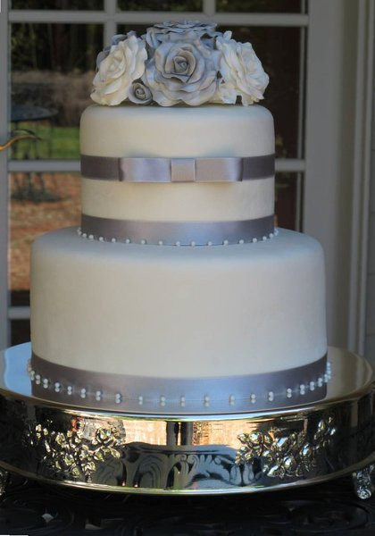 Silver Wedding Cakes
 silver wedding cakes