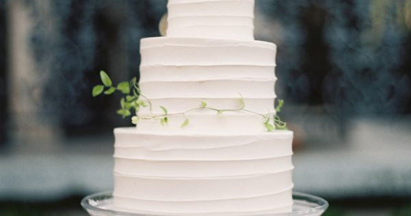 Simple 3 Tier Wedding Cakes
 8 simple white 3 tier wedding cake ce Wed