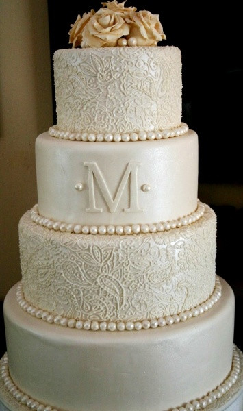Simple And Elegant Wedding Cakes
 Elegant Wedding Cake Designs to Inspire You Elegant Wedding