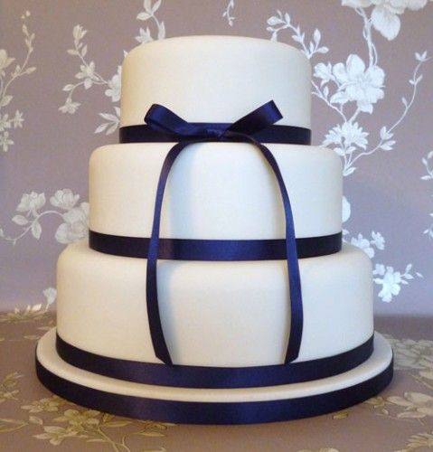 Simple But Elegant Wedding Cakes
 Best 25 Plain wedding cakes ideas on Pinterest