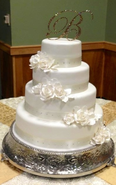 Simple Elegant Wedding Cakes
 My Simple and Elegant wedding cake
