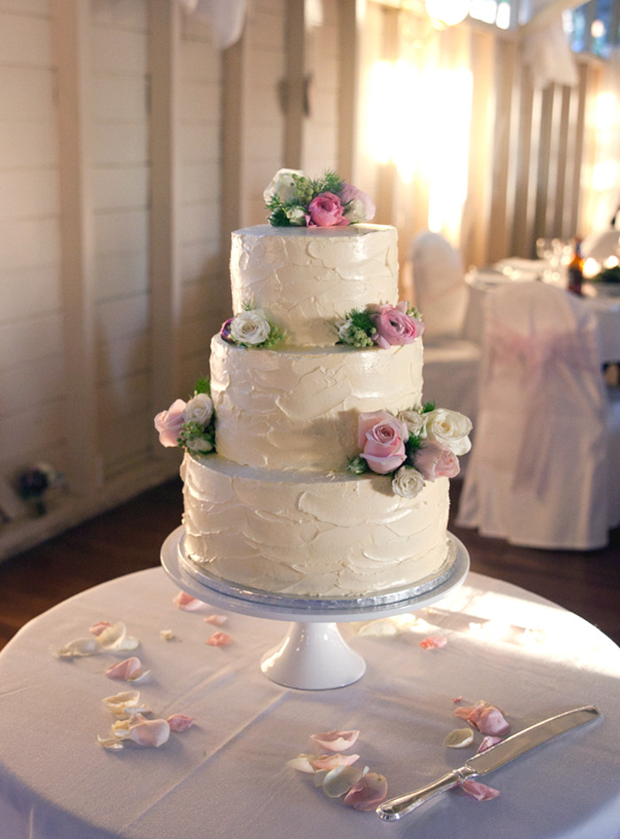 Simple Elegant Wedding Cakes
 Simple elegant wedding cakes idea in 2017