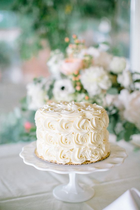 Simple One Tier Wedding Cakes
 17 Stunning e Tier Wedding Cakes for the Simple Bride