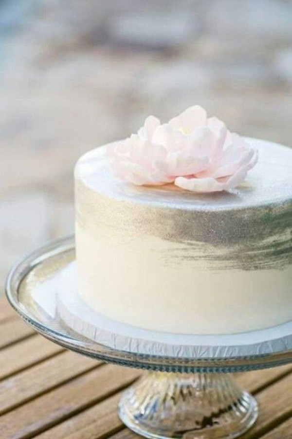Simple One Tier Wedding Cakes
 24 Fab Glittery And Sparkling Wedding Cake Ideas For 2016