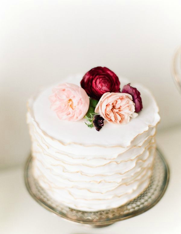 Simple One Tier Wedding Cakes
 Wedding Trend Single Tier Cakes Bajan Wed Bajan Wed