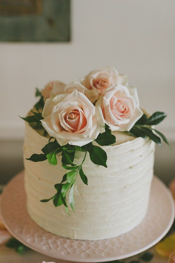 Simple One Tier Wedding Cakes
 Simple and Natural e Tier Wedding Cake