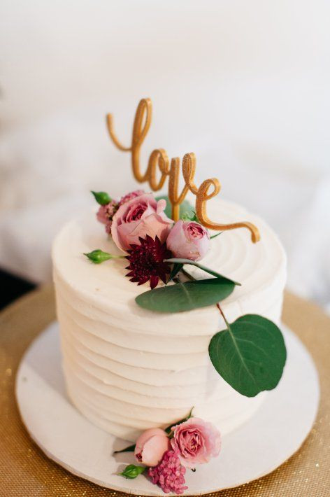 Simple One Tier Wedding Cakes
 The 25 best e tier cake ideas on Pinterest