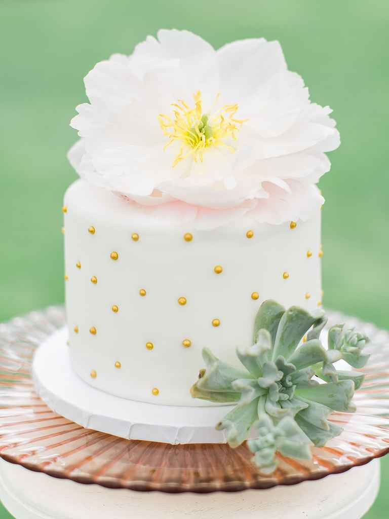 Simple One Tier Wedding Cakes
 Single Tier Wedding Cakes