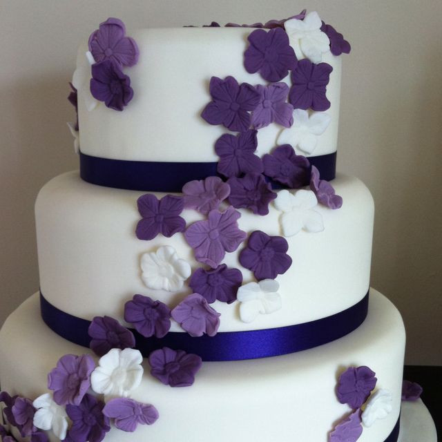 Simple Purple Wedding Cakes
 Simple purple flower wedding cake Cakes