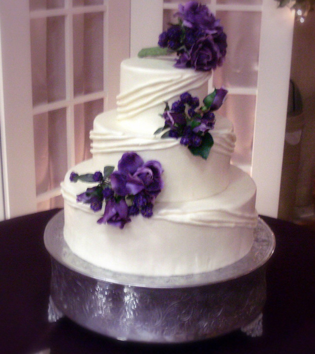Simple Purple Wedding Cakes
 Purple Wedding Cakes to Match Purple Themed Weddings