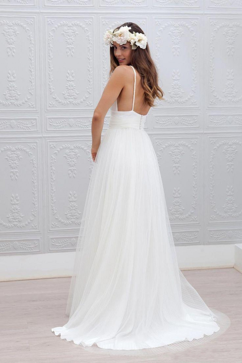 Simple Spaghetti Strap Wedding Dress
 2015 Beach Wedding Dresses Cheap V Neck Spaghetti Strap