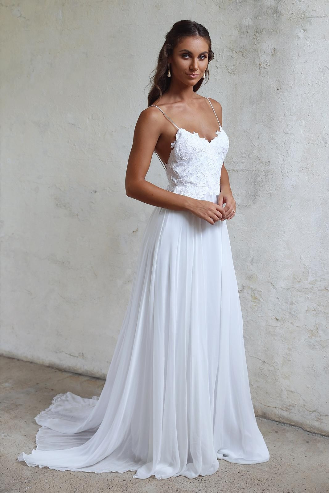 Simple Spaghetti Strap Wedding Dress
 Simple A line Spaghetti Straps Open Back Summer Wedding Dress