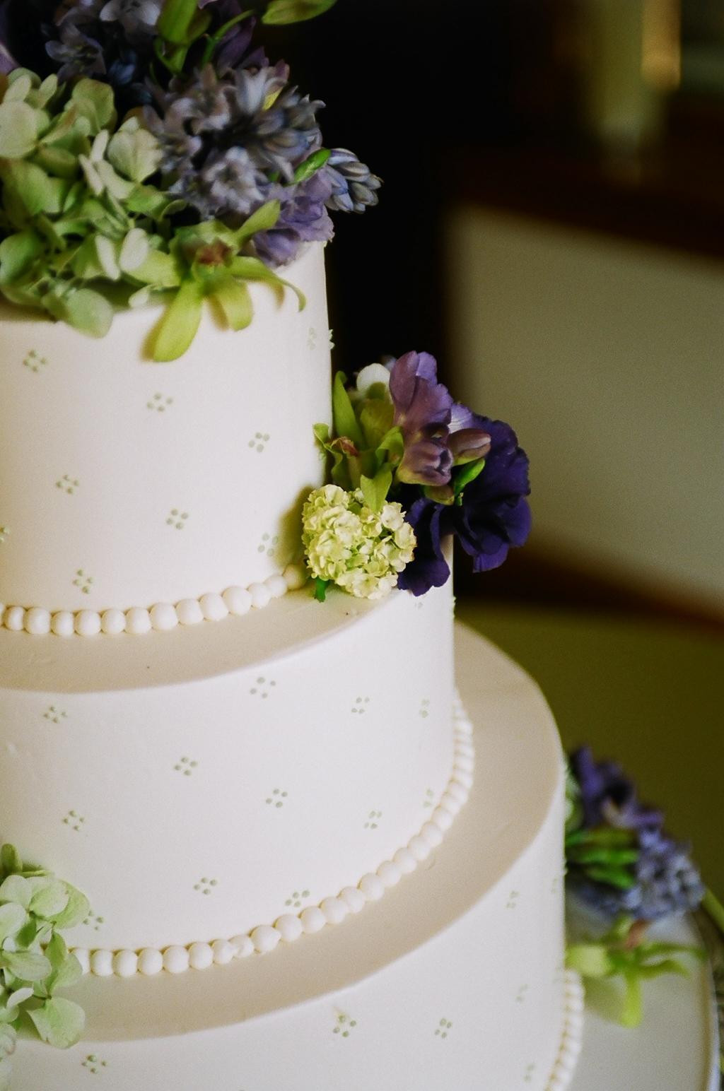 Simple Wedding Cakes Ideas
 Best White Simple Wedding Cakes and Wallpapers