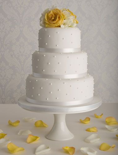 Simple Wedding Cakes Pinterest
 3 tier wedding cake round with pearl accents with a