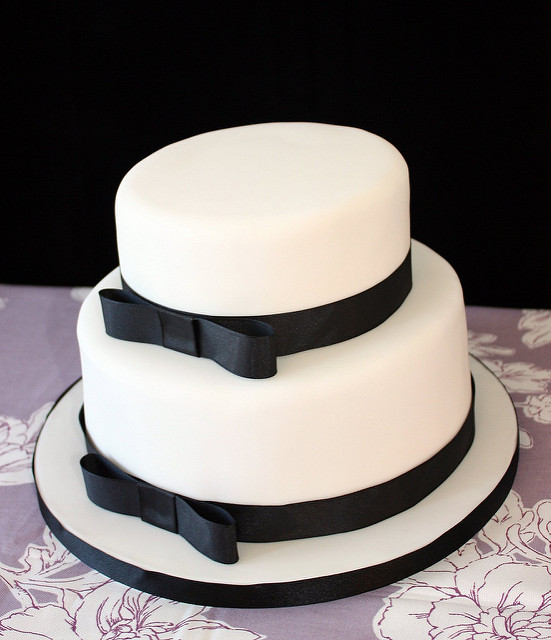 Simple White Wedding Cake
 Black & White Wedding Cake