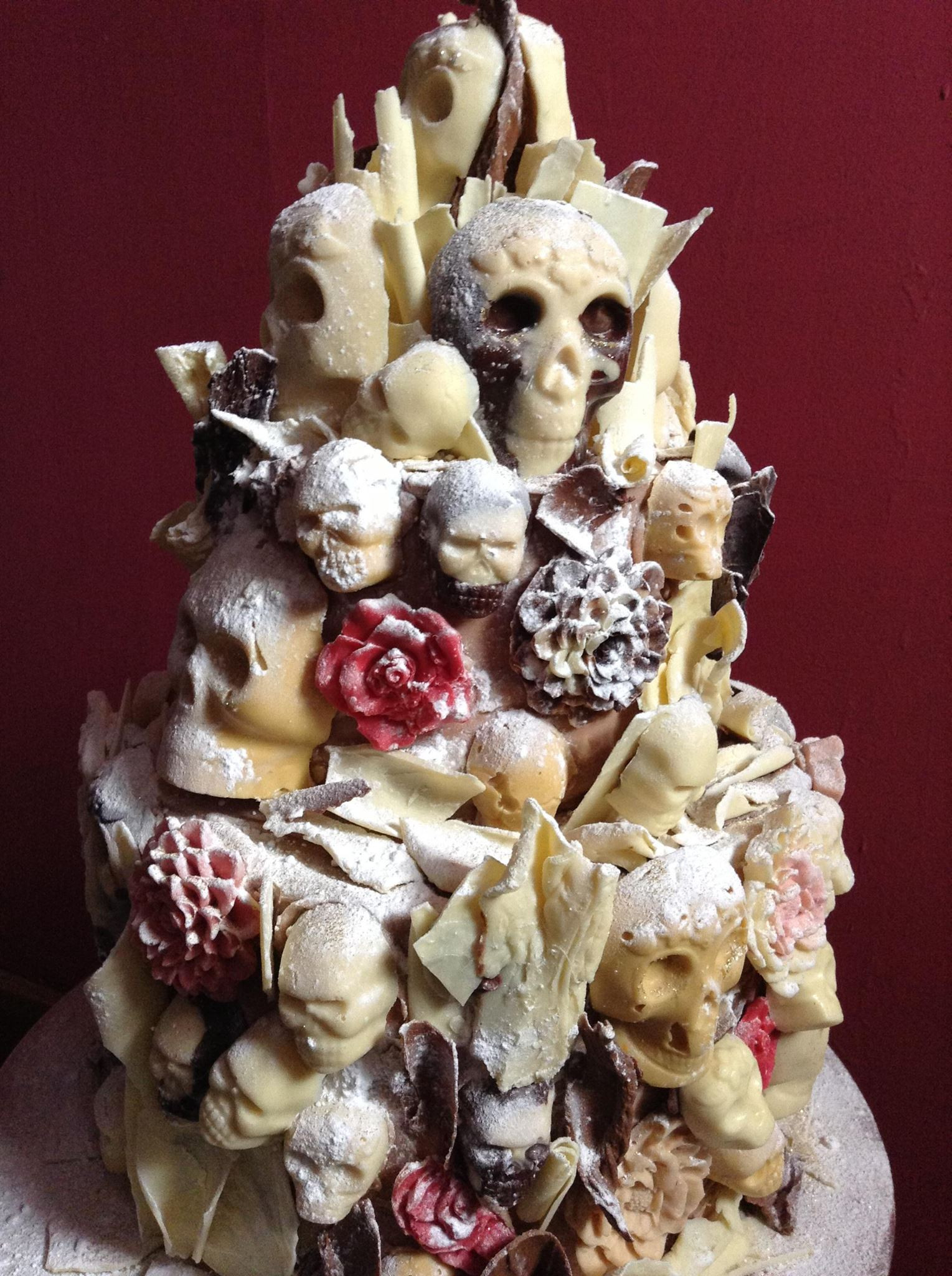 Skull Wedding Cakes
 Skull Cakes cake ideas for a Gothic wedding Yule Winter