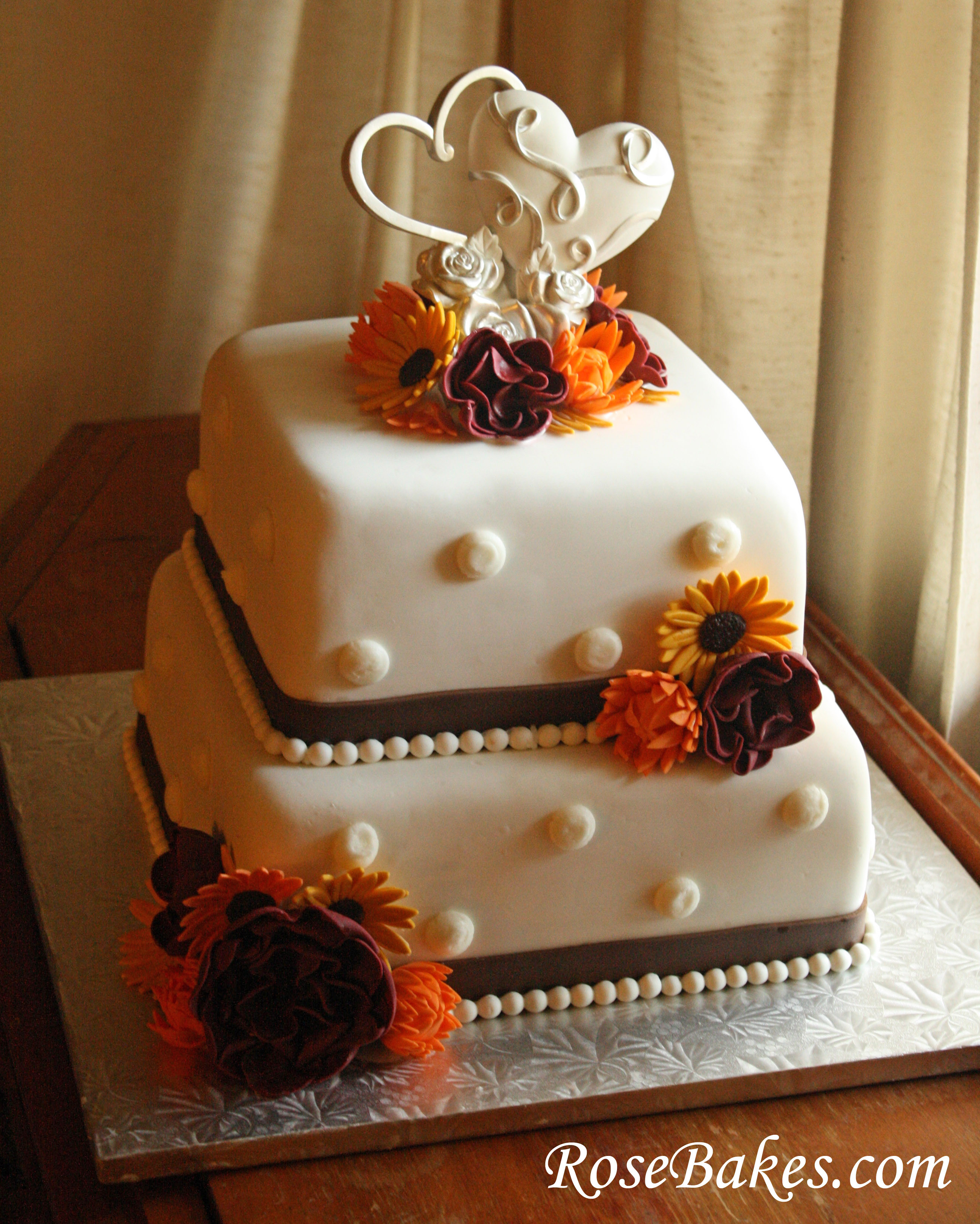 Small Fall Wedding Cakes
 Fall Flowers Wedding Cake