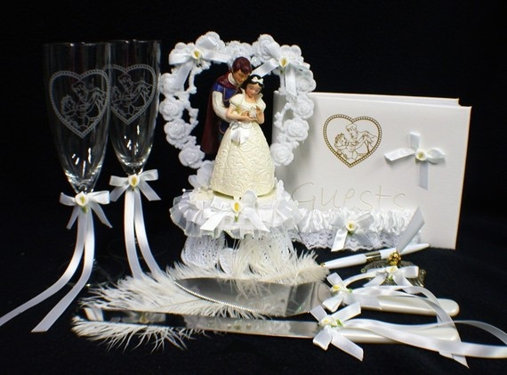 Snow White Wedding Cake Topper
 Disney Snow White & Prince Wedding Cake Topper LOT Glasses