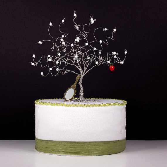Snow White Wedding Cake Toppers
 Snow white wedding cake topper idea in 2017