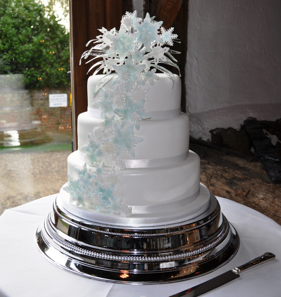 Snowflakes Wedding Cakes
 Snowflake Wedding Cake Design Cakephoria