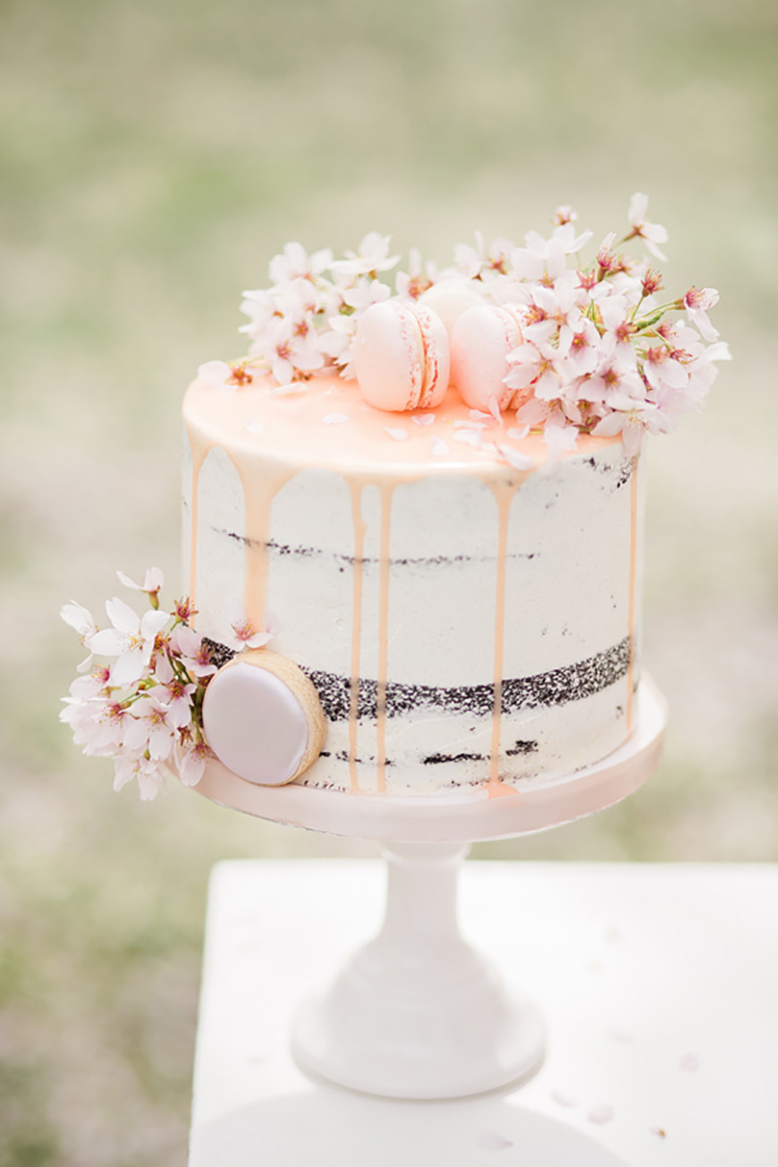 Spring Wedding Cakes
 14 Stunning Spring Wedding Cakes