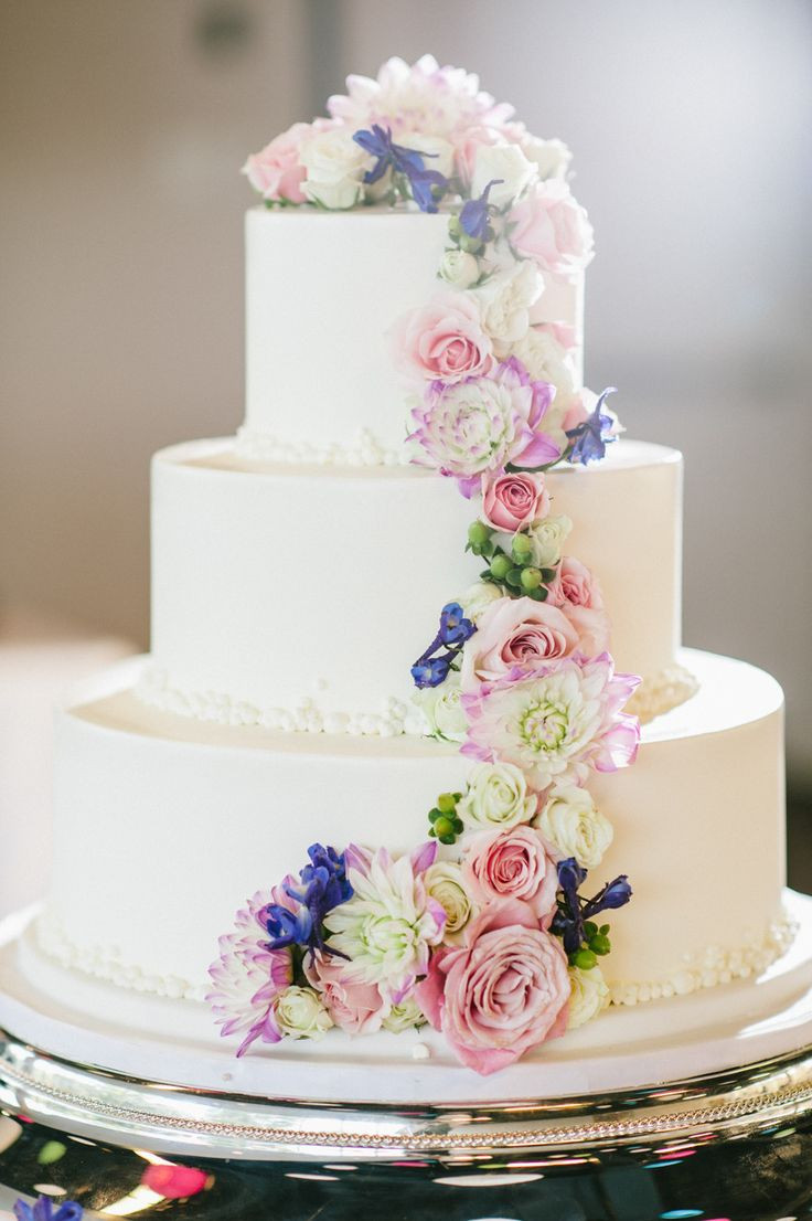 Spring Wedding Cakes
 Top 15 Spring Wedding Cake Ideas – Unique Party Theme