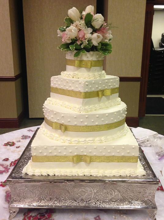 Square And Round Wedding Cakes
 Square And Round Wedding Cakes Wedding and Bridal