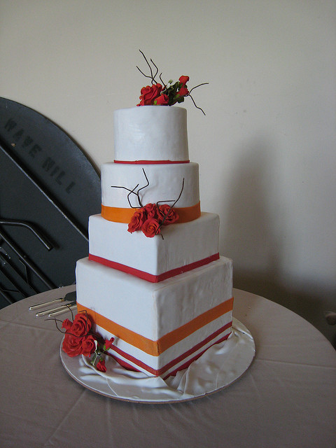 Square And Round Wedding Cakes
 Square and round wedding cake