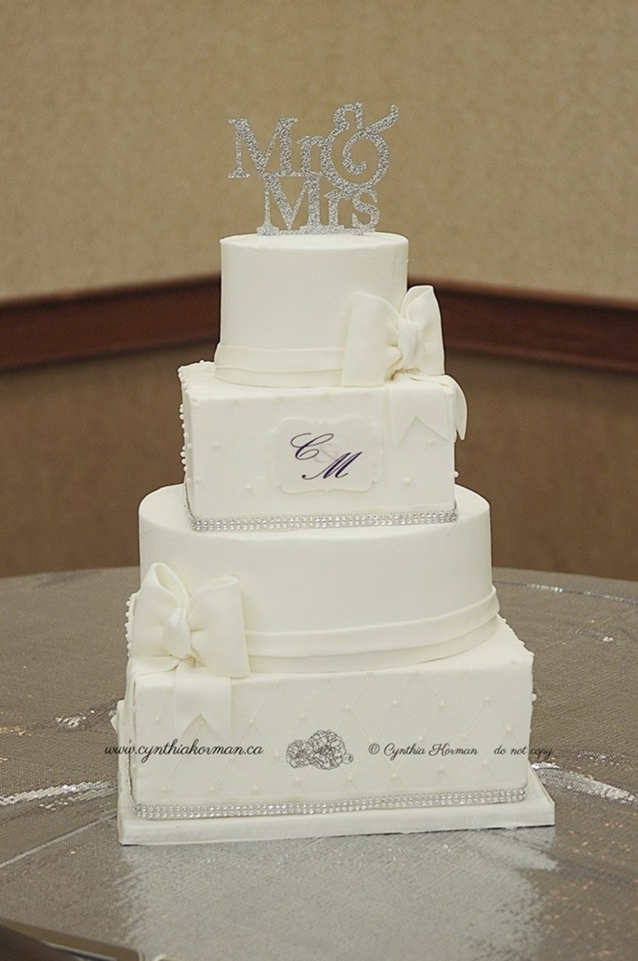 Square And Round Wedding Cakes
 Alternating Square And Round Wedding Cake CakeCentral