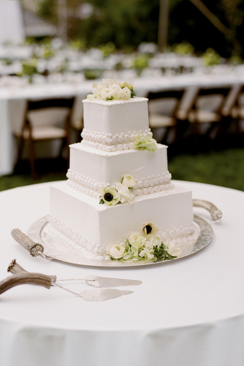 Square Wedding Cakes Pictures
 Wedding Cakes with Southern Living