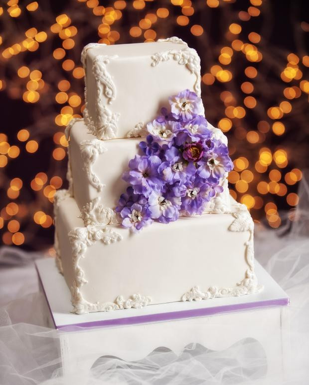 Square Wedding Cakes Pictures
 of Square Wedding Cakes [Slideshow]