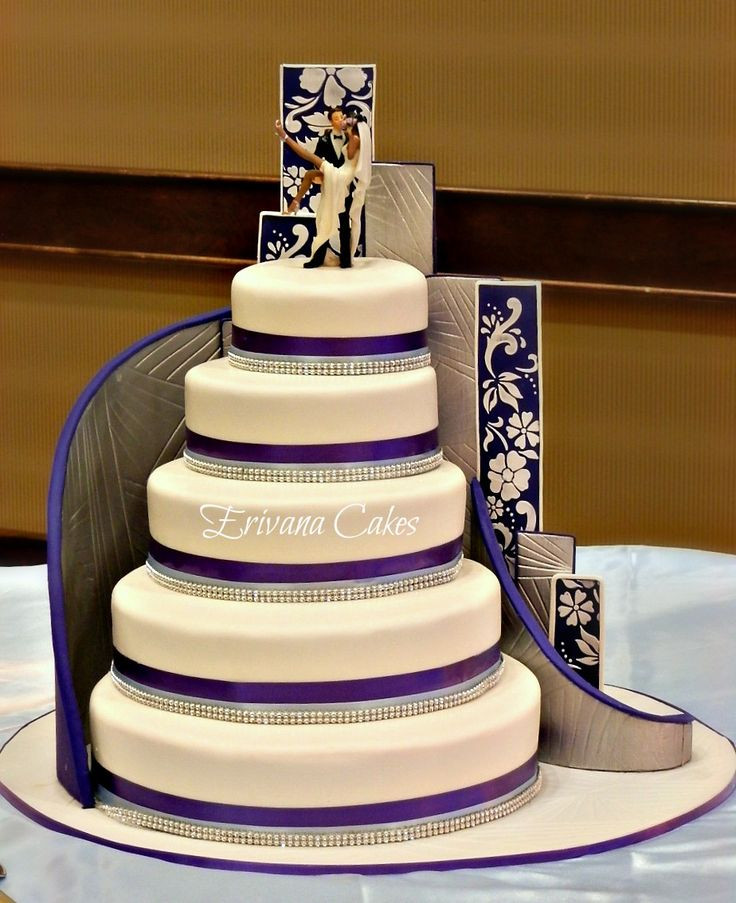 Staircase Wedding Cakes
 Stairs wedding cake Buttercream Pinterest