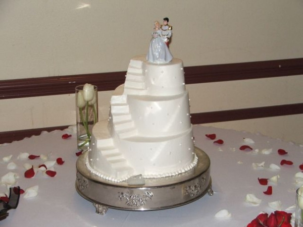 Staircase Wedding Cakes
 Dili s blog I can guarantee that you will be very pleased