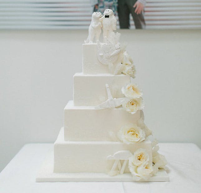 Stars Wedding Cakes
 This Star Wars Themed Wedding Is Nerdy in the Prettiest