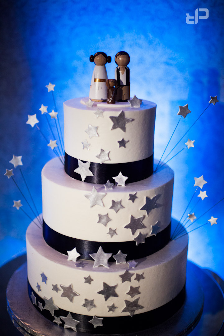 Stars Wedding Cakes
 Top 20 STAR WARS Wedding Cakes From A Galaxy Far Far Away