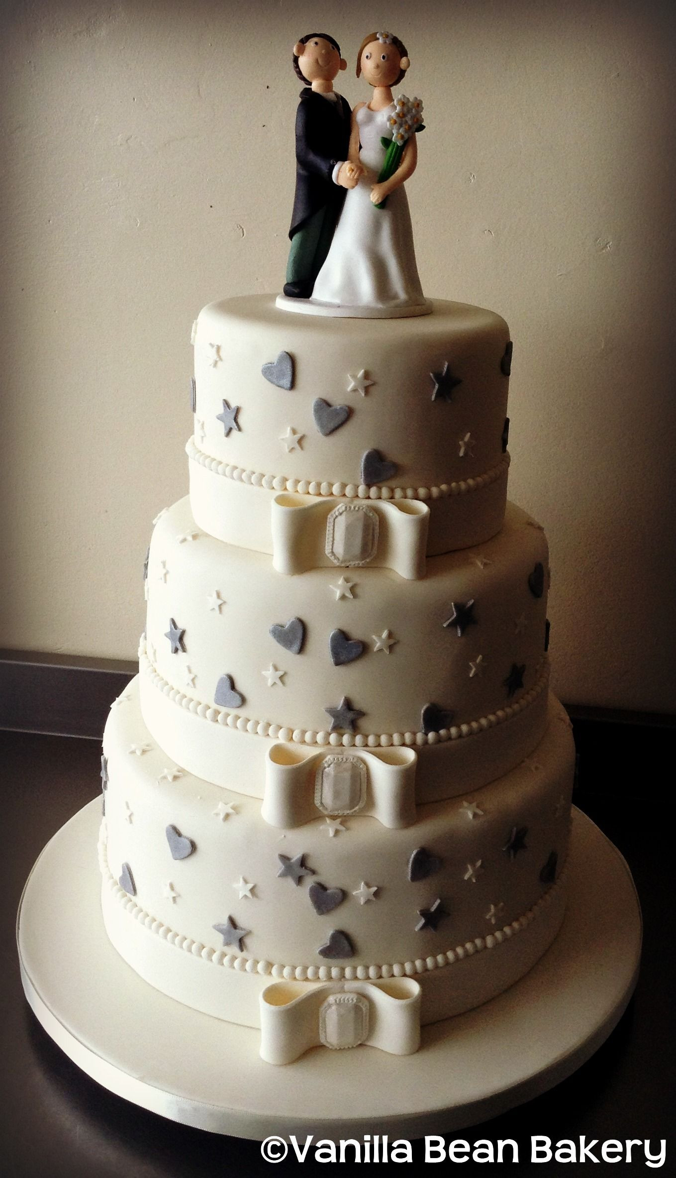 Stars Wedding Cakes
 Wedding Cake Gallery