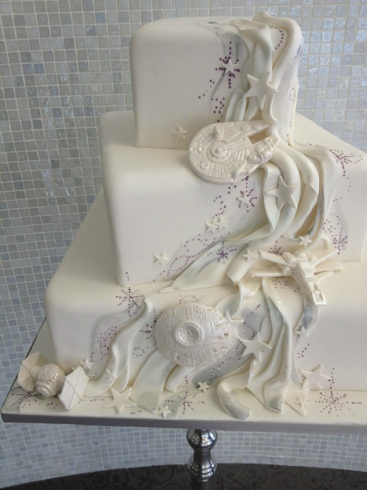Stars Wedding Cakes
 15 Unique Star Wars Wedding Cake Ideas The I Do Moment