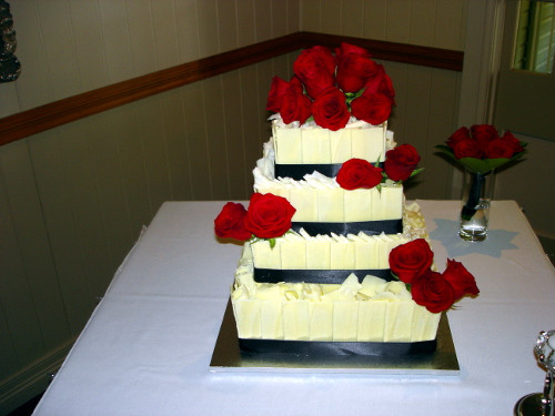 Stop And Shop Wedding Cakes
 Four Tier White Chocolate Slat Cake e Stop Wedding Shop