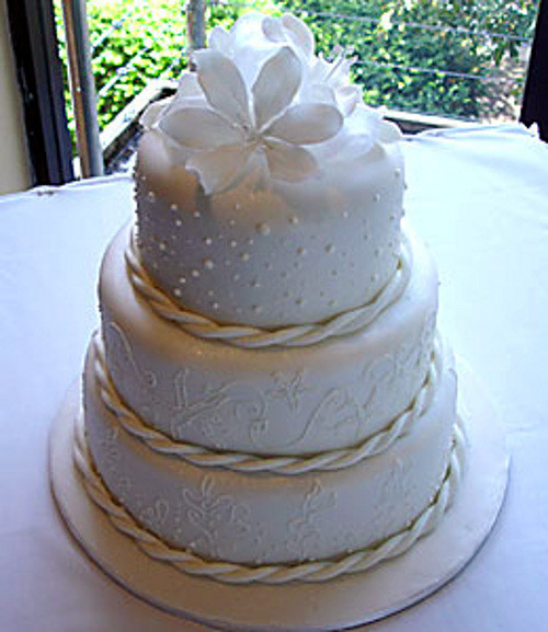 Stop And Shop Wedding Cakes
 Beach Themed Three Tier Cake e Stop Wedding Shop